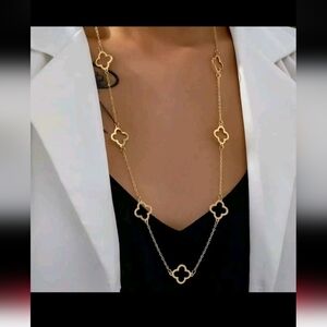 5 for $25 Good luck Clover Necklace Long
